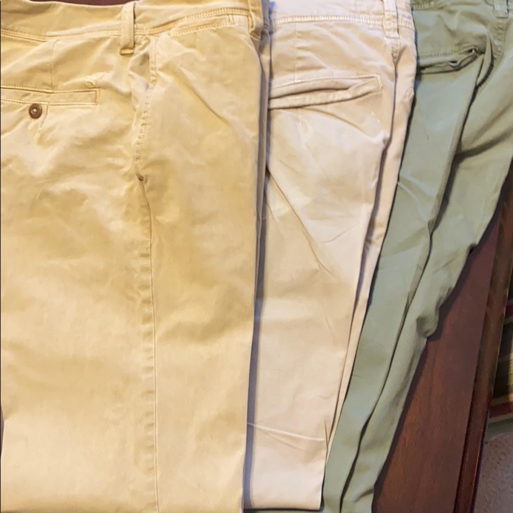 Three pair AE pants together 28x30